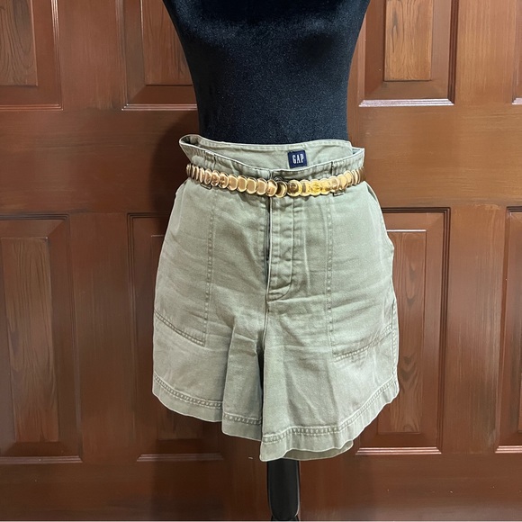 GAP Shorts Womens Olive Green Size 2 Gap Cargo Shorts Poshmark